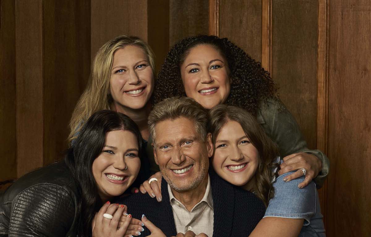 'The Golden Bachelor' star Gerry Turner posing with his daughters and granddaughters