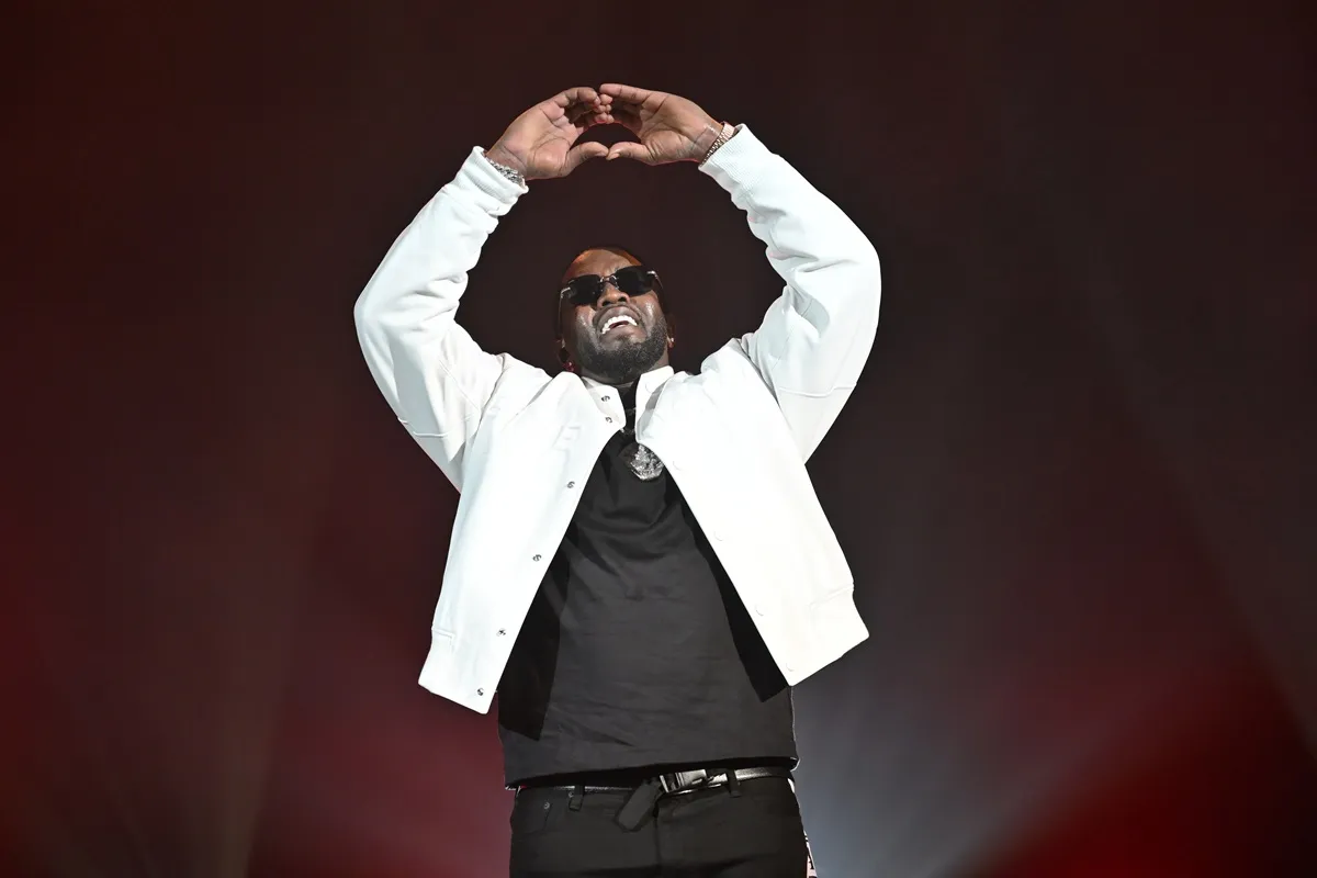 Sean Diddy Combs performing on stage.